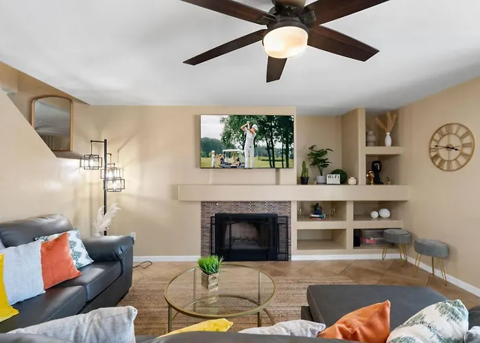 W Pool & Games Holiday home Glendale